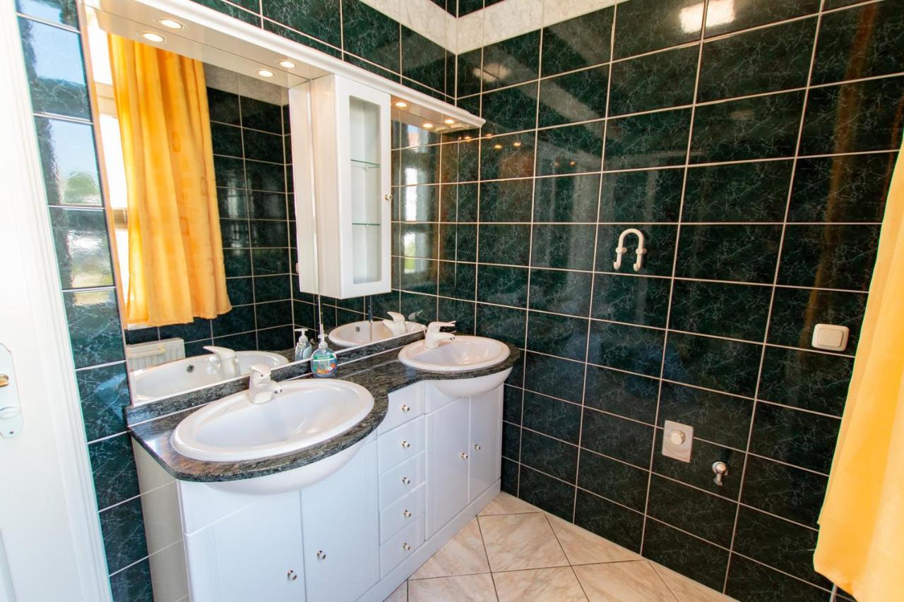 Villa Bertha Sellin  Ngoại thất bức ảnh